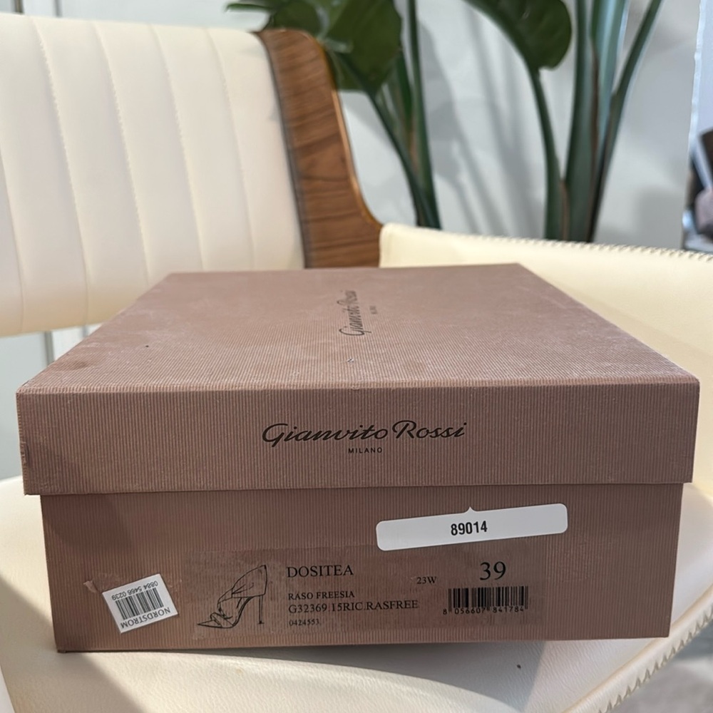 Gianvito Rossi Dositea Satin Heel